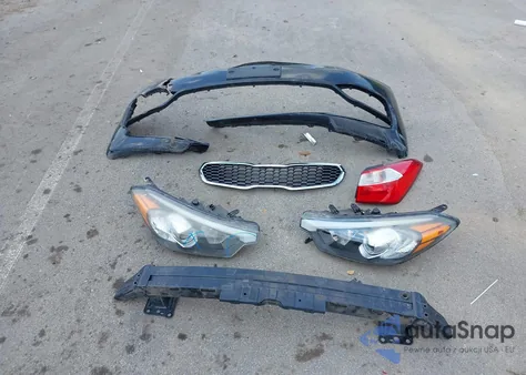 2015 Kia Forte Lx z USA, uszkodzony, nr VIN KNAFK4A65F5400076